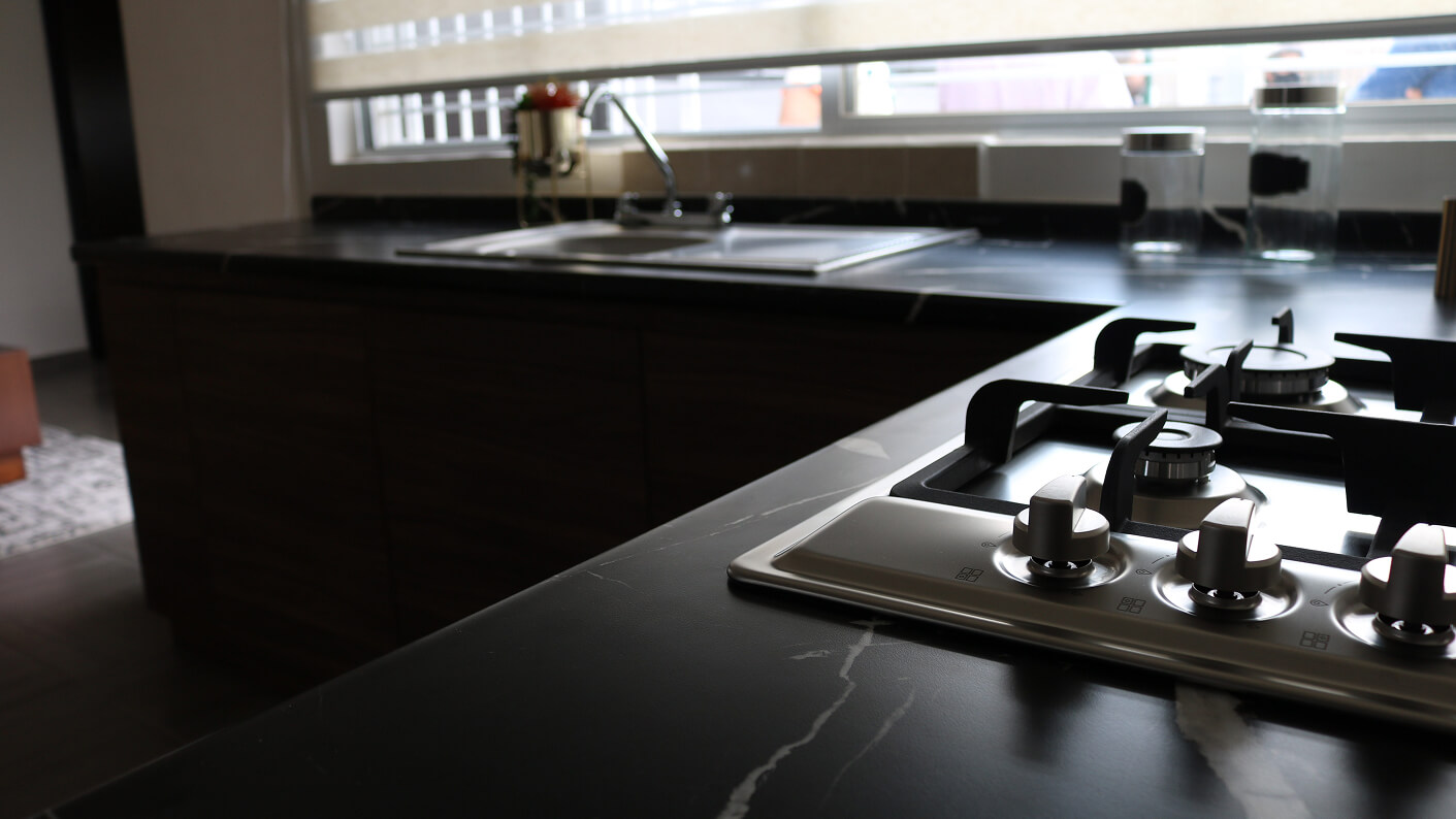 cocina de casa modelo sauce en desarrollo paseos del bosque en el estado de Aguascalientes Mexico del desarrollador inmobiliario frindsa